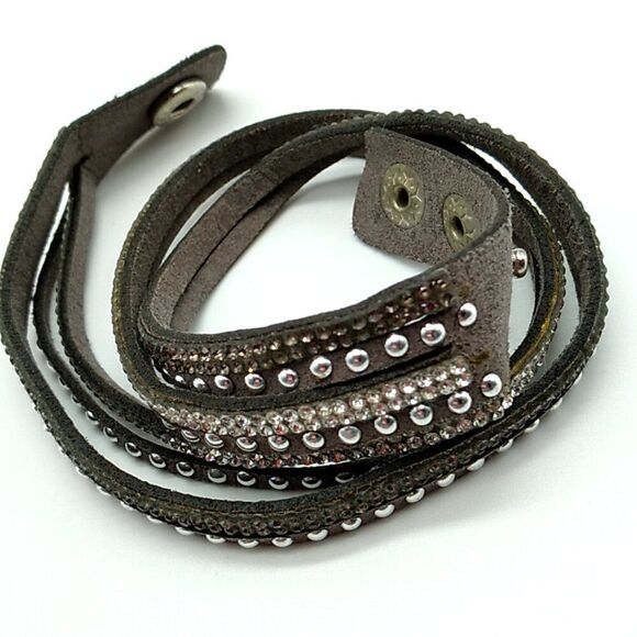 YIK Fung Crystal Studded Leather Wrap Bracelet Signed - Picture 10 of 15